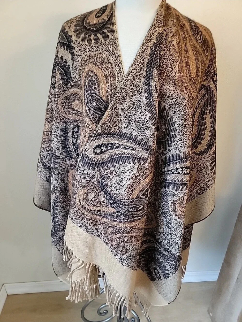 Elegant Paisley Shawl Wrap - Neutral Beige & Black Fringe